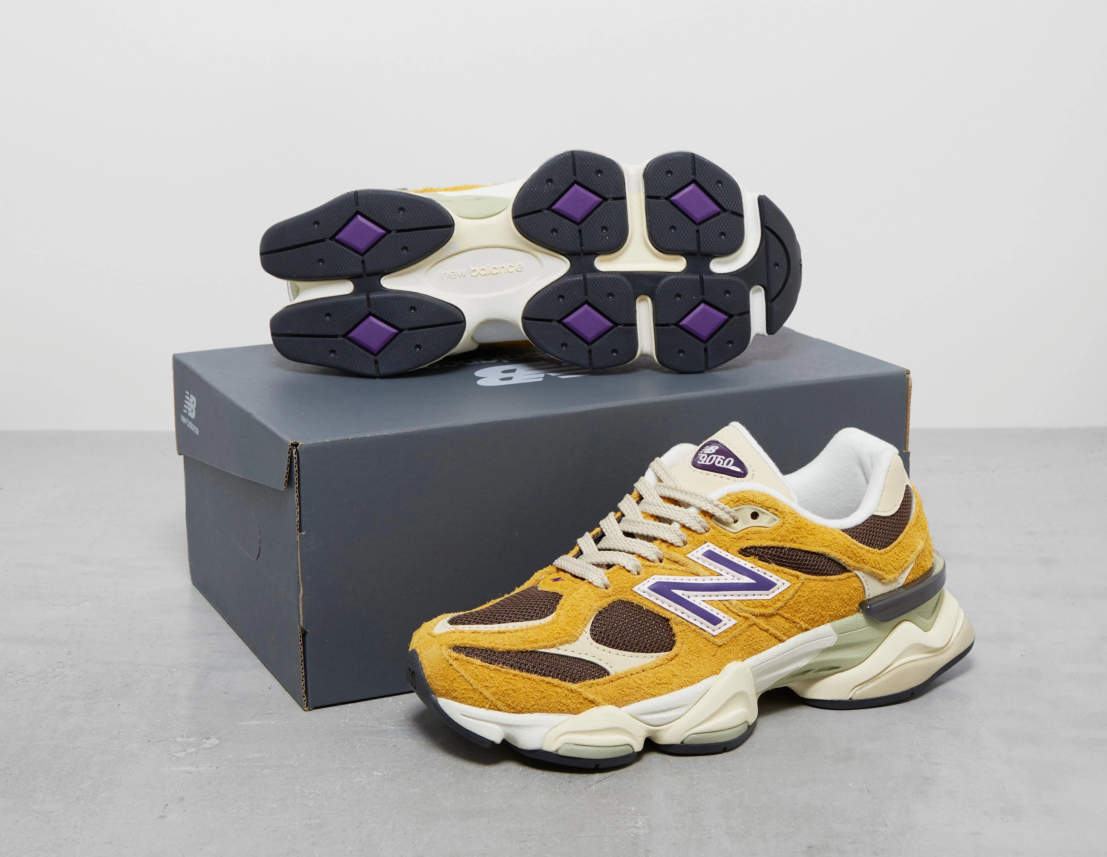 9060 Women's - Image 5