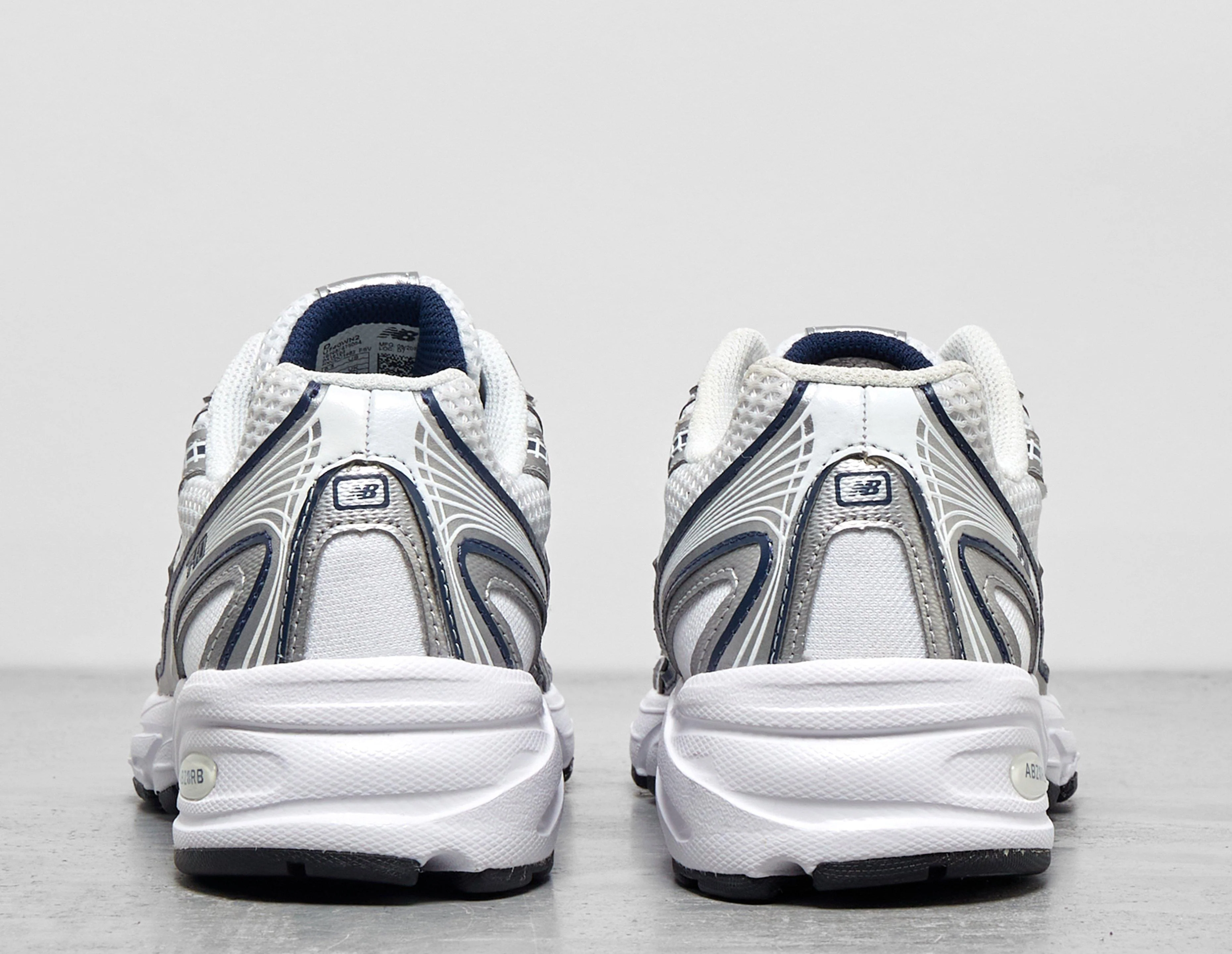 740 Women's - Image 3