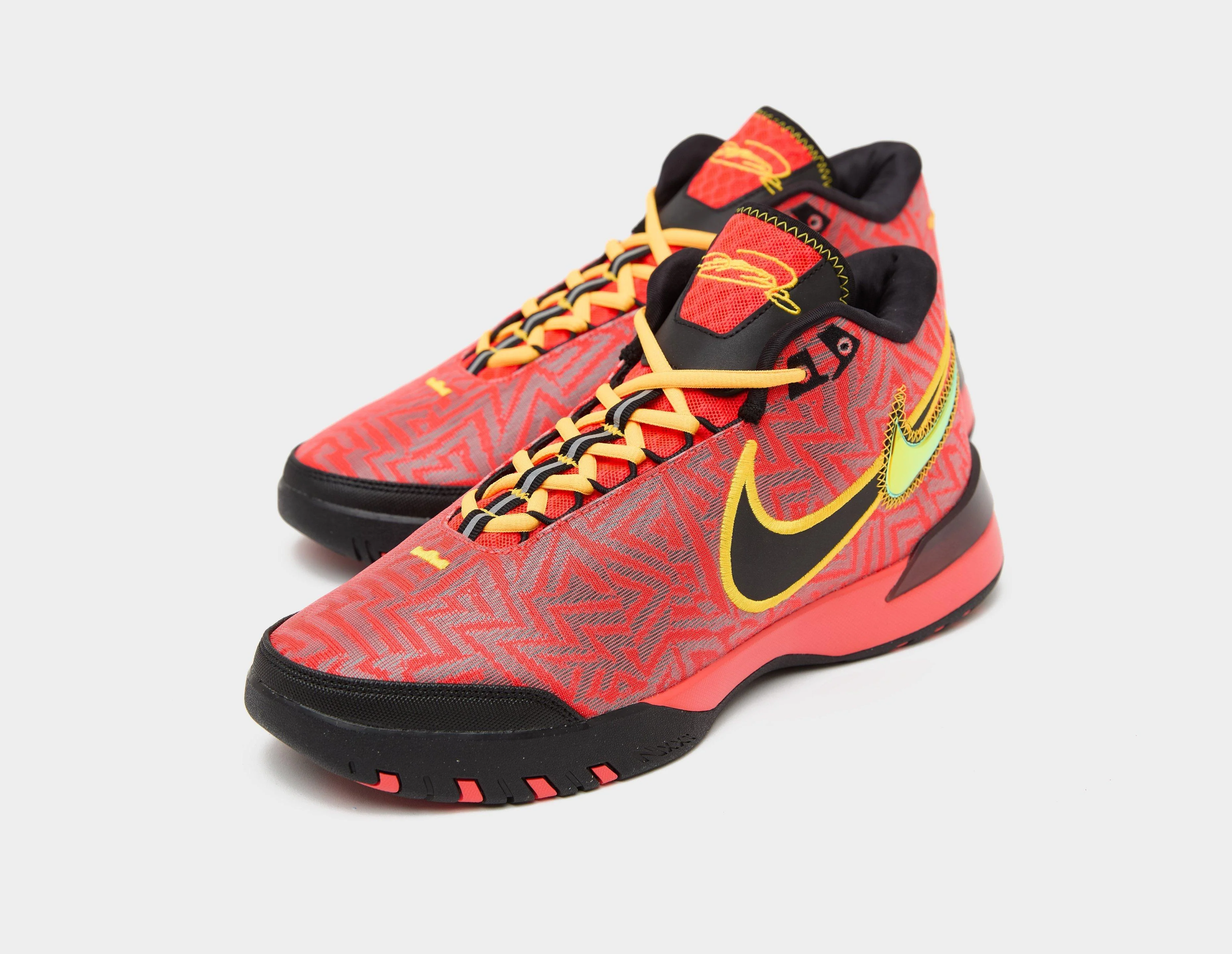 LeBron NXXT Genisus - Image 3