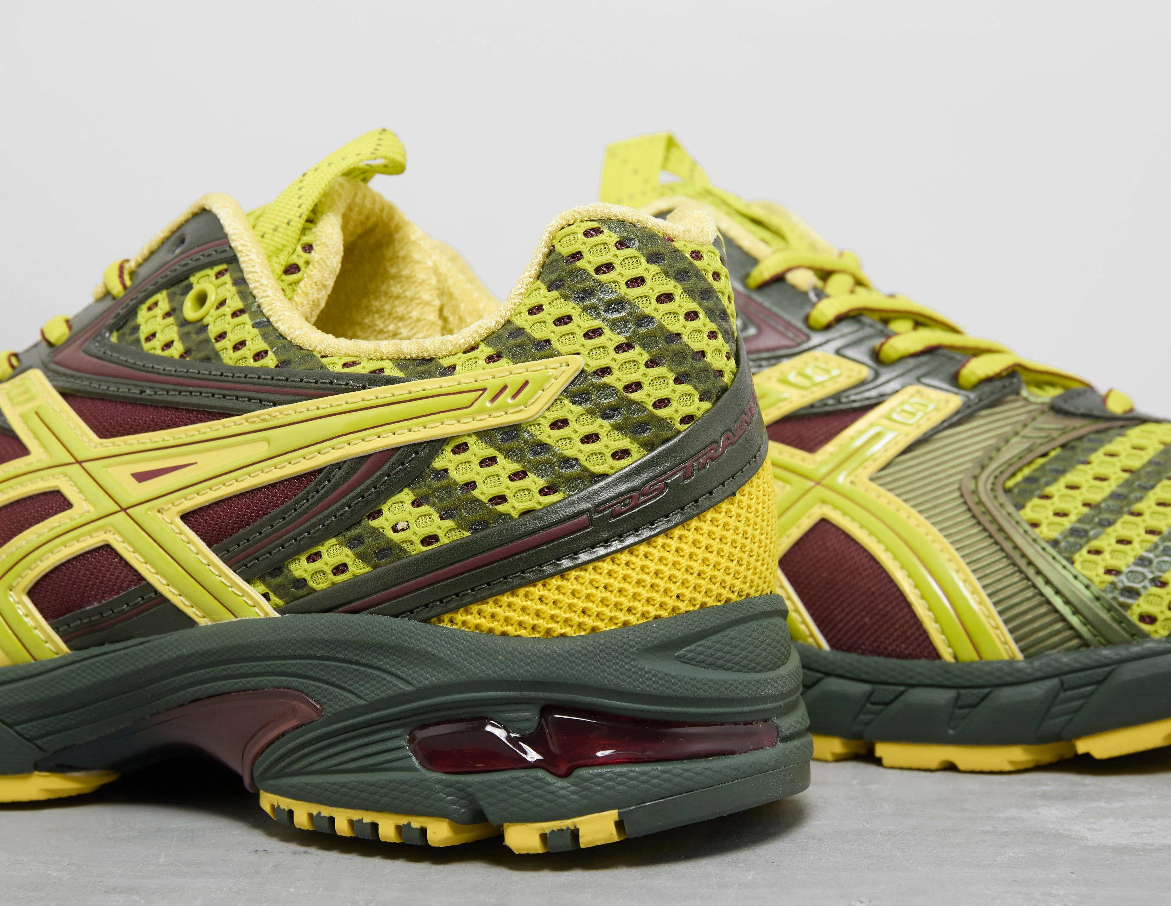 UB9-S GEL-DS TRAINER 14 Women's - Image 4