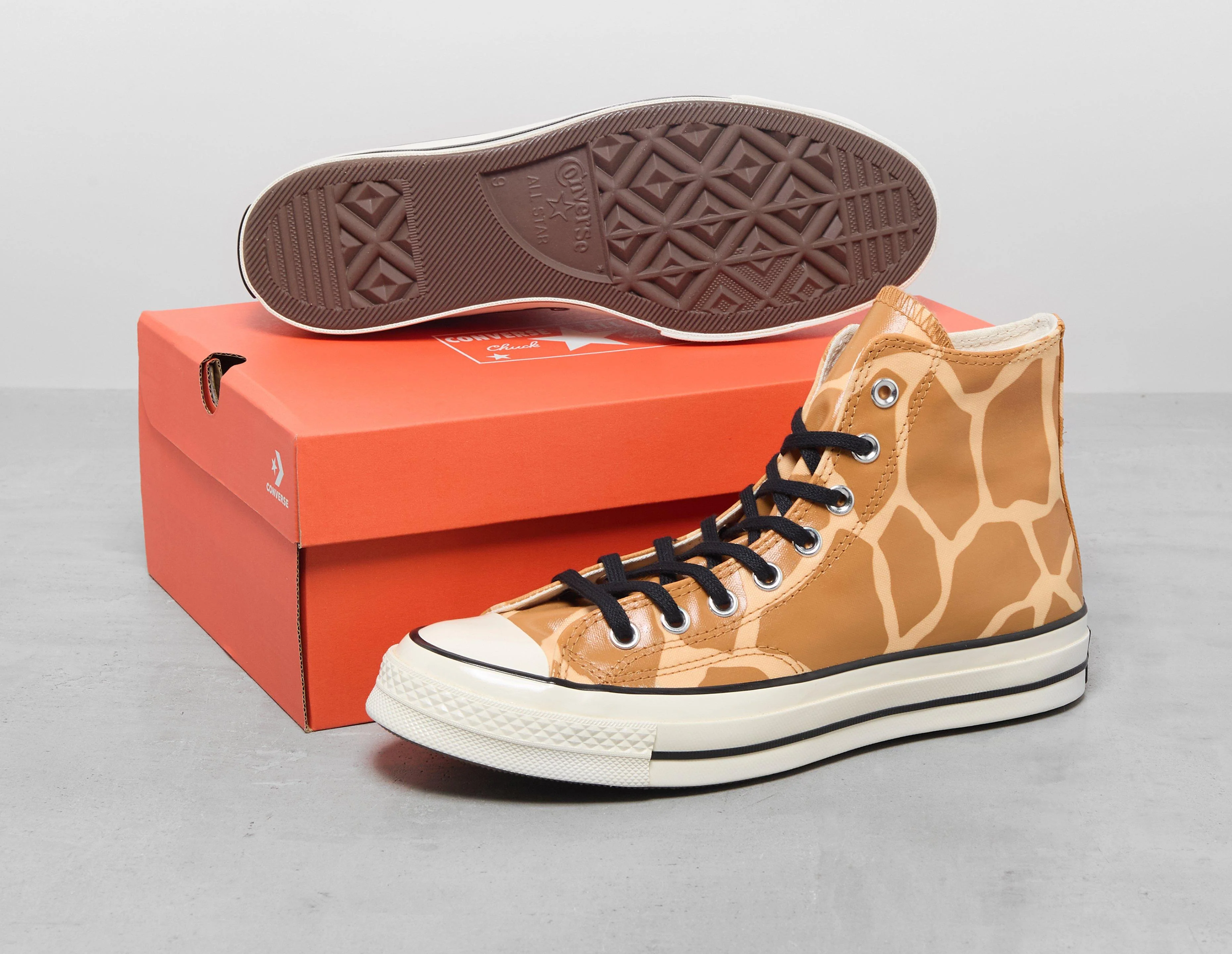 Chuck 70 Hi 'Glow in the Dark' - Image 5